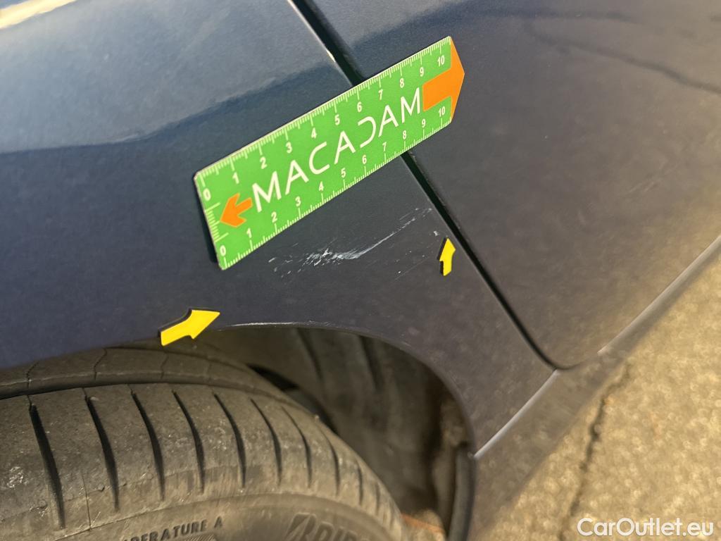  Bmw  Serie 1 Série 1 Berline 116 i Lounge 1.5 110CV BVA7 E6d #4