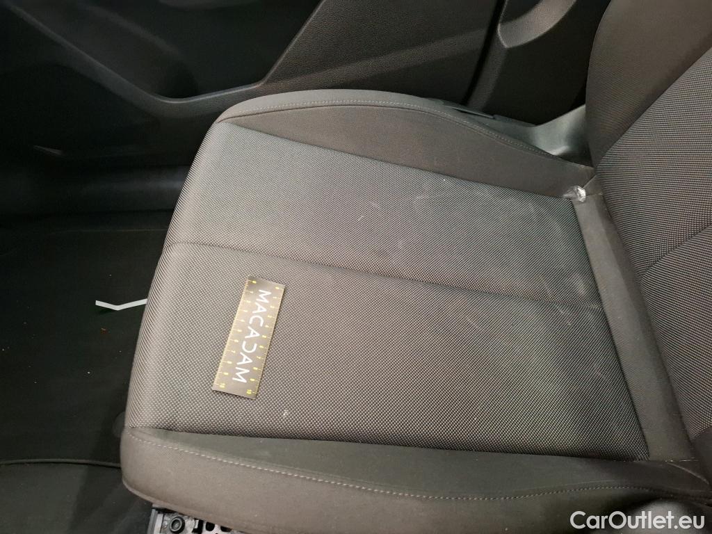  Audi  Q3 AUDI  / 2018 / 5P / SUV 2.0 35 TDI 150 S TRONIC BUSINESS LINE #4