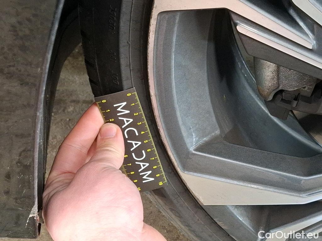  Audi  A3 AUDI  Sportback / 2020 / 5P / Berline 35 TFSI 150 MHEV S Tronic S Line #14