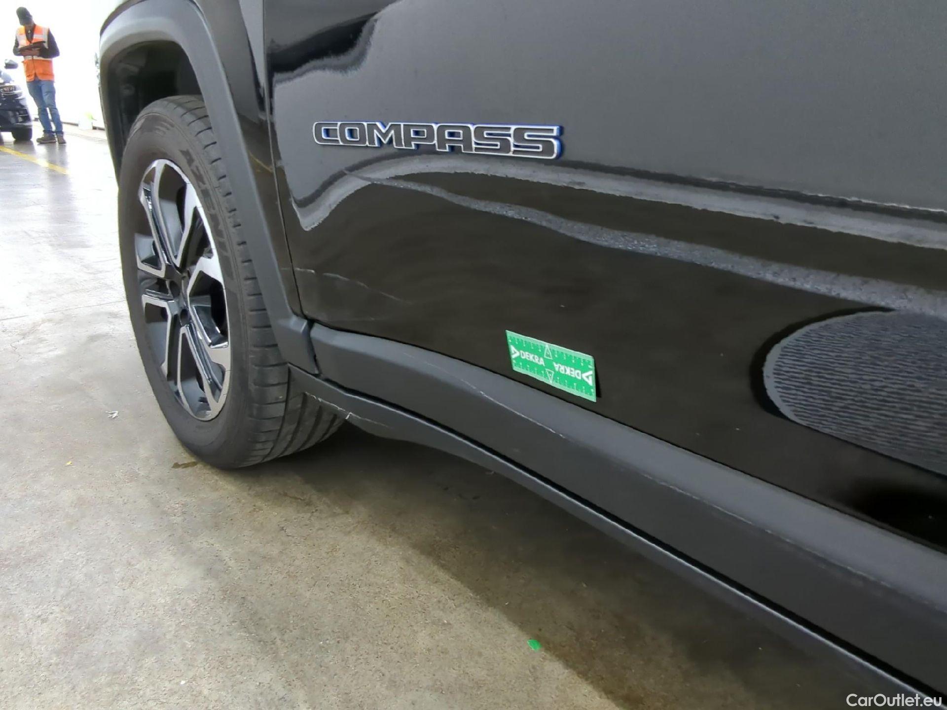  Jeep  Compass JEEP  / 2021 / 5P / SUV 1.3 TURBO T4 240 4XE LIMITED OPERATION STOCK #20