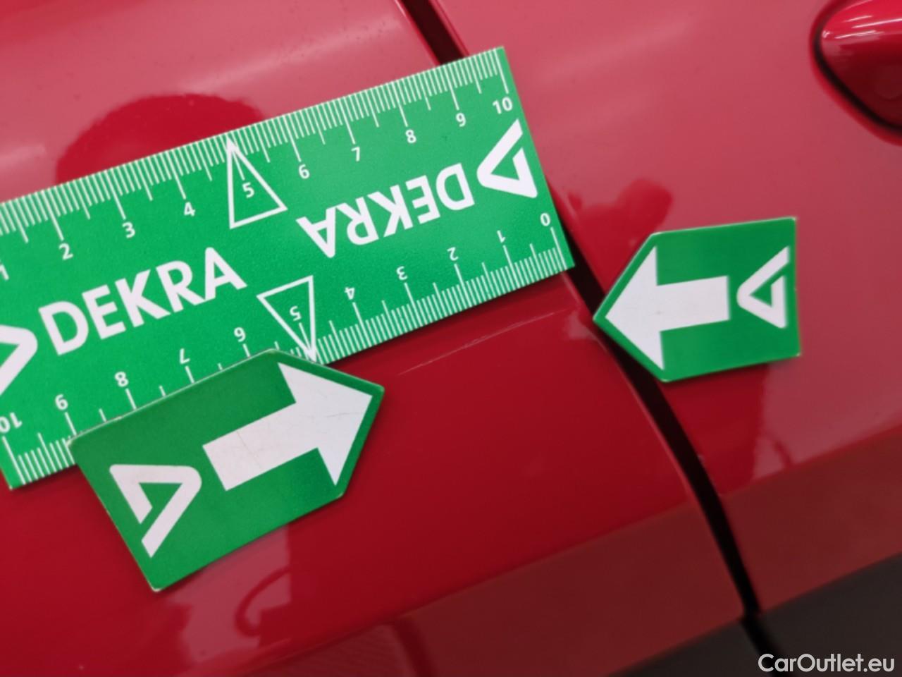  Hyundai  Tucson  / 2020 / 5P / SUV 1.6 T-GDI 150 iBVM HYBRID 48V CREATIVE #9