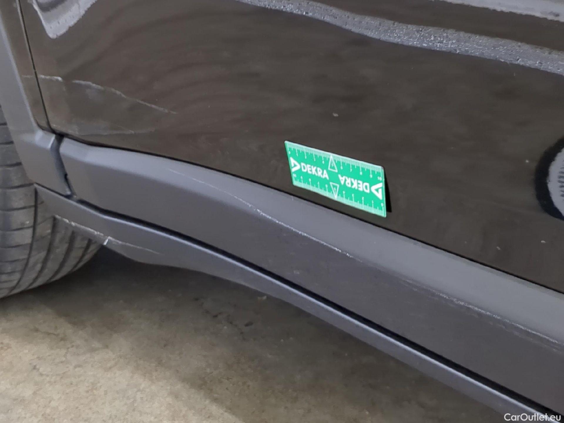  Jeep  Compass JEEP  / 2021 / 5P / SUV 1.3 TURBO T4 240 4XE LIMITED OPERATION STOCK #19