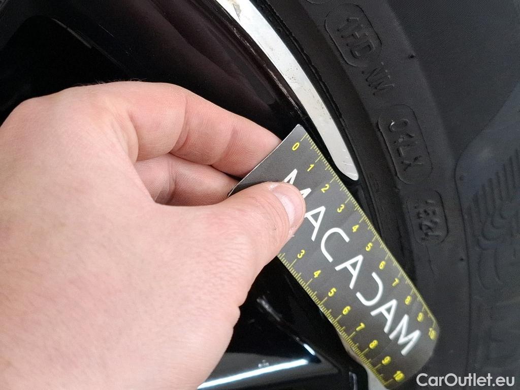  DS  DS7 DS DS 7 Crossback / 2017 / 5P / SUV E-TENSE 4x4 300 PERFORMANCE Line #66