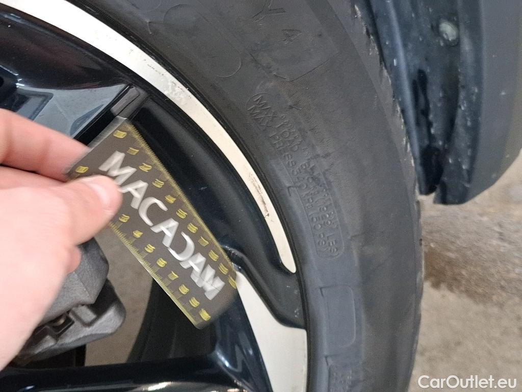  DS  DS7 DS DS 7 Crossback / 2017 / 5P / SUV E-TENSE 4x4 300 PERFORMANCE Line #61