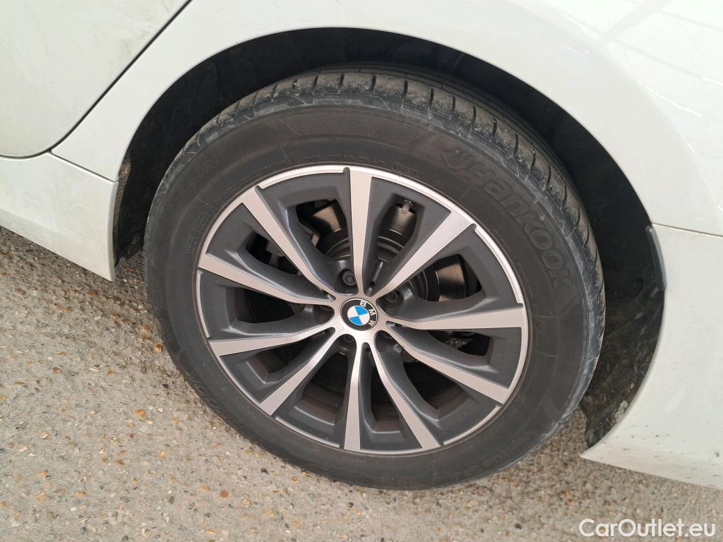  Bmw  Serie 3 BMW Série 3 Touring / 2022 / 5P / Break 318d 150ch BVA8 #10