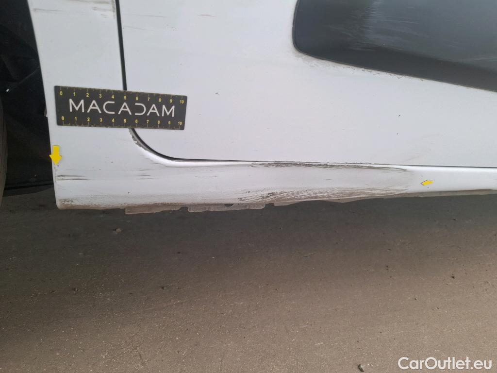  Citroen  Berlingo CITROEN  Van / 2018 / 4P / Fourgonnette Taille M 650kg BlueHDi 130 S&S EAT8 #25