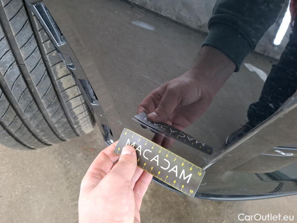  DS  DS7 DS DS 7 Crossback / 2017 / 5P / SUV E-TENSE 4x4 300 PERFORMANCE Line #37