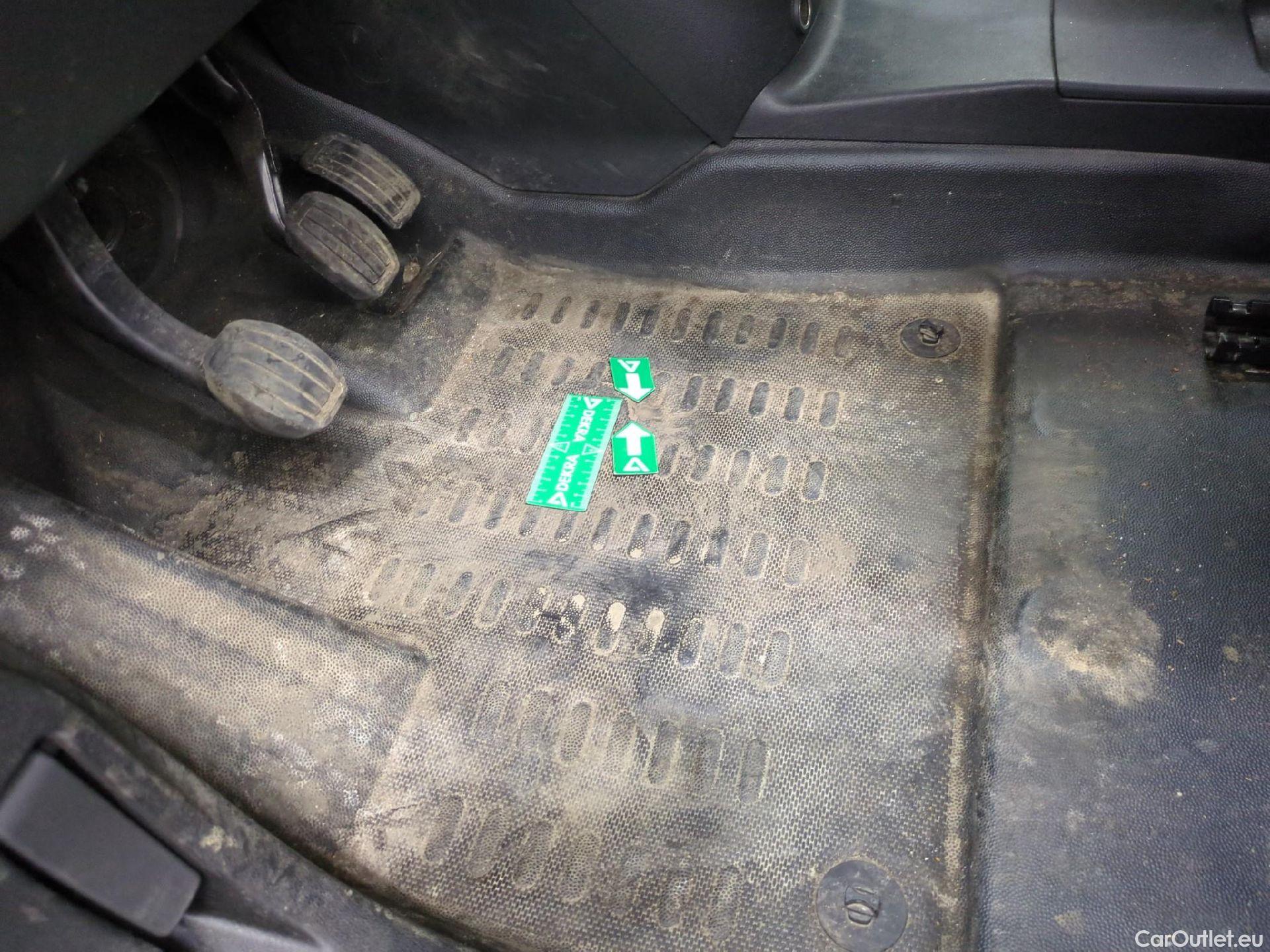  Citroen  Berlingo  Fourgon Club XL 950 1.5 BlueHDi 100CV BVM5 E6dT #2