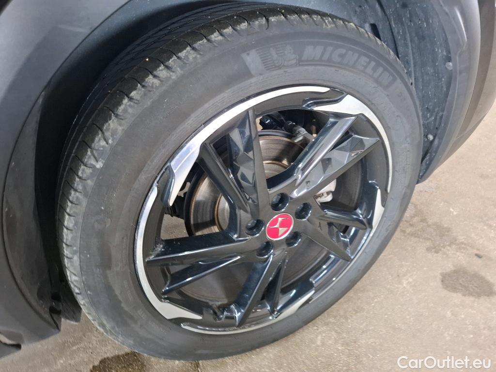  DS  DS7 DS DS 7 Crossback / 2017 / 5P / SUV E-TENSE 4x4 300 PERFORMANCE Line #56