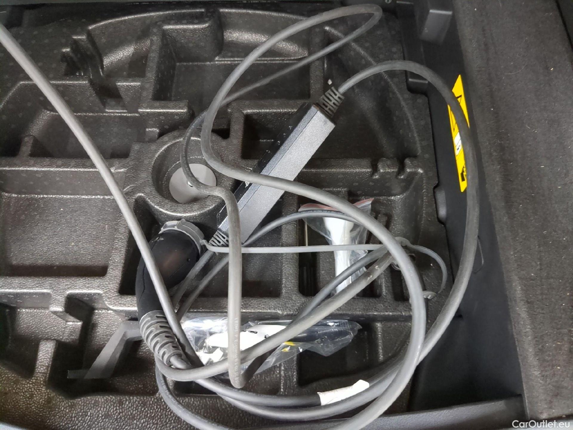  Jeep  Compass JEEP  / 2021 / 5P / SUV 1.3 TURBO T4 240 4XE LIMITED OPERATION STOCK #3