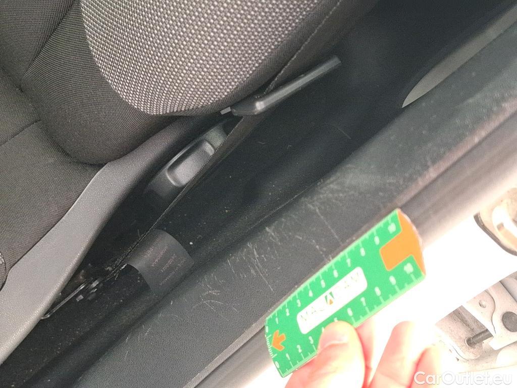  Citroen  C3  Société Feel 1.5 BlueHDI 100CV BVM6 E6dT #12