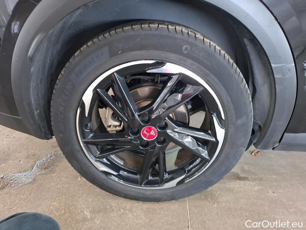  DS  DS7 DS DS 7 Crossback / 2017 / 5P / SUV E-TENSE 4x4 300 PERFORMANCE Line #62