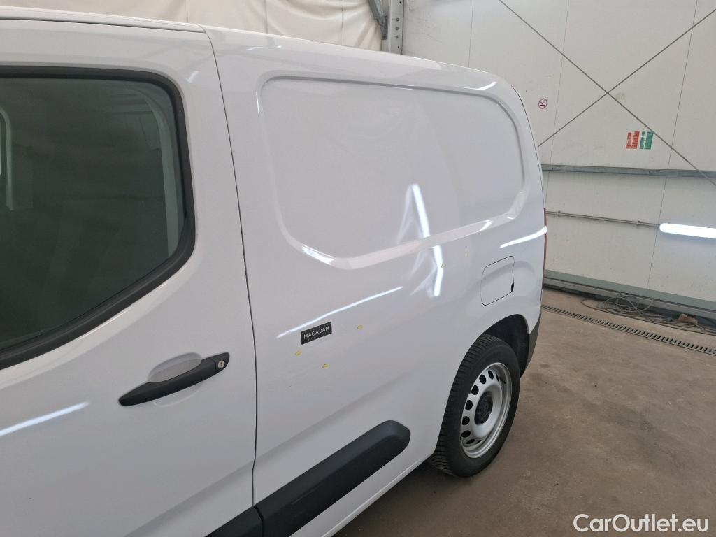  Citroen  Berlingo CITROEN  Van / 2018 / 4P / Fourgonnette Taille M 650kg BlueHDi 130 S&S EAT8 #8