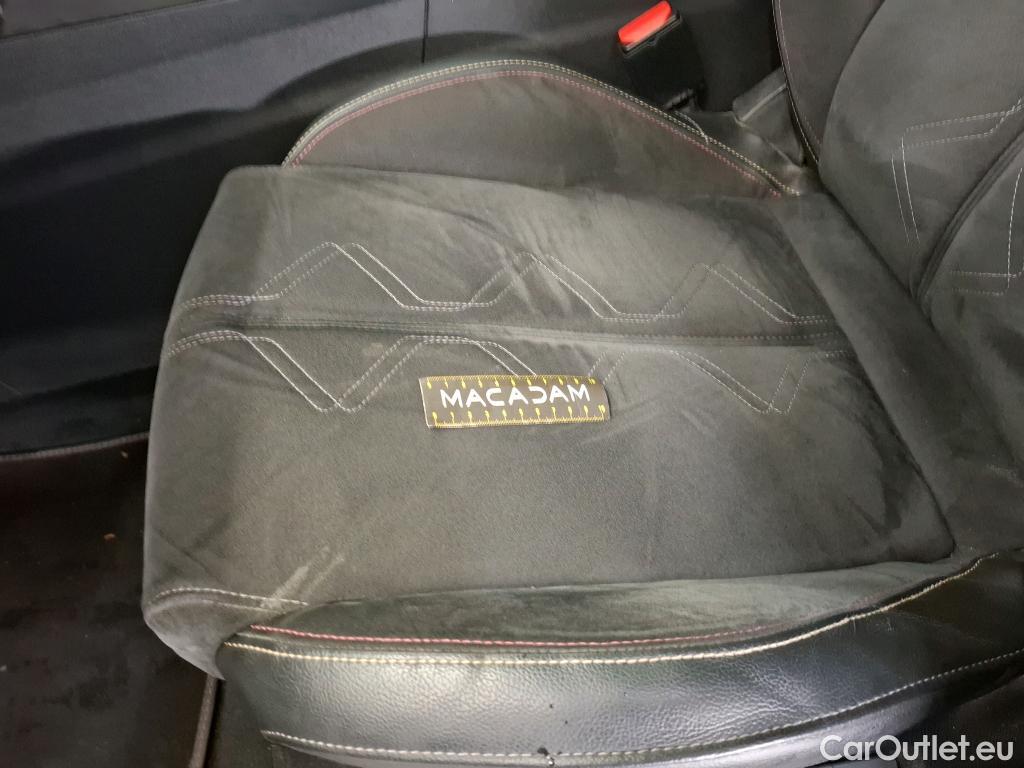  DS  DS7 DS DS 7 Crossback / 2017 / 5P / SUV E-TENSE 4x4 300 PERFORMANCE Line #41