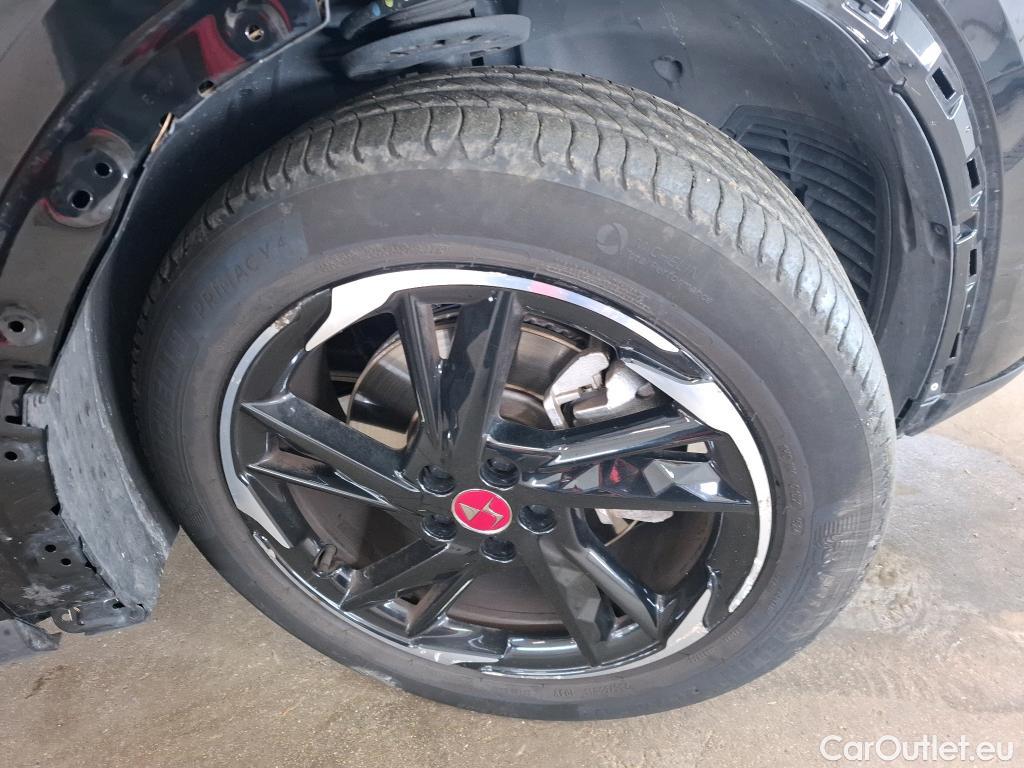  DS  DS7 DS DS 7 Crossback / 2017 / 5P / SUV E-TENSE 4x4 300 PERFORMANCE Line #73