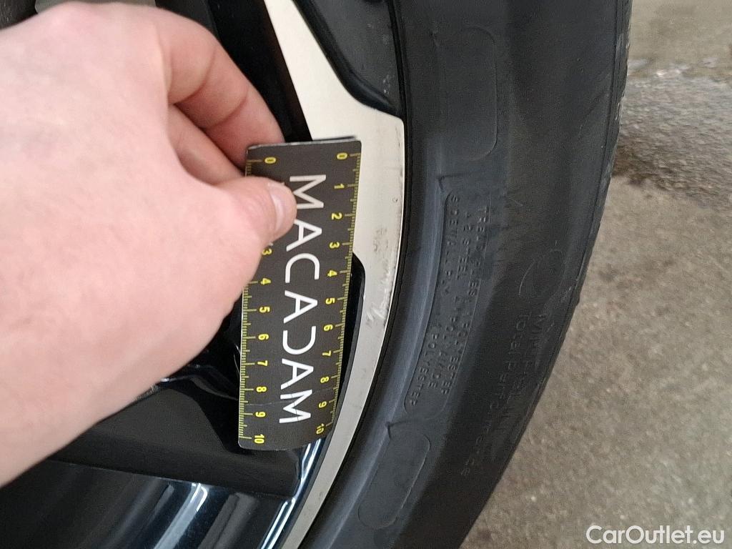  DS  DS7 DS DS 7 Crossback / 2017 / 5P / SUV E-TENSE 4x4 300 PERFORMANCE Line #60