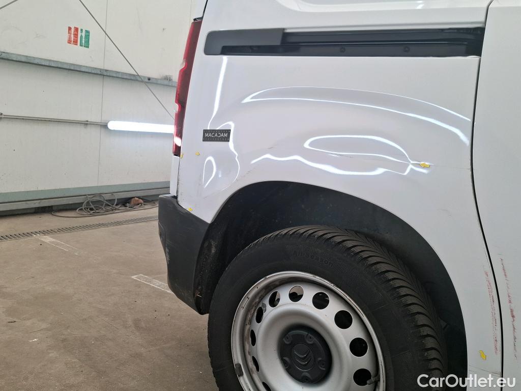  Citroen  Berlingo CITROEN  Van / 2018 / 4P / Fourgonnette Taille M 650kg BlueHDi 130 S&S EAT8 #5