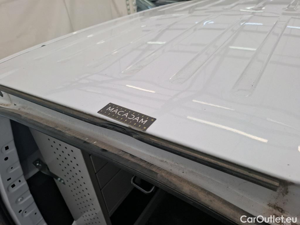  Citroen  Berlingo CITROEN  Van / 2018 / 4P / Fourgonnette Taille M 650kg BlueHDi 130 S&S EAT8 #44