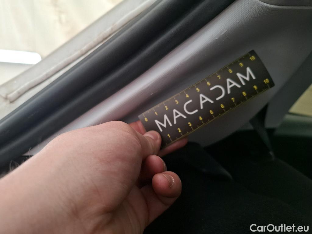  Peugeot  208 PEUGEOT  / 2015 / 5P / Berline &BLUEHDI 100 S&S ALLURE BUSINESS #13