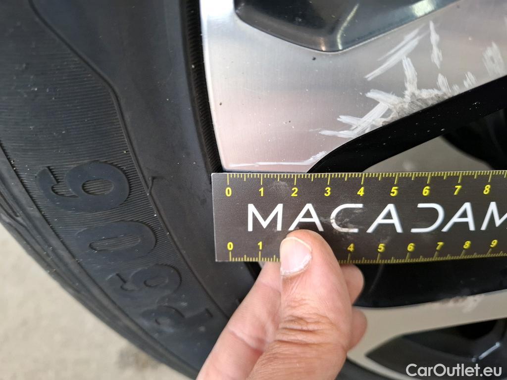  Renault  Captur  Intens 0.9 TCe 90CV BVM5 E6 #19