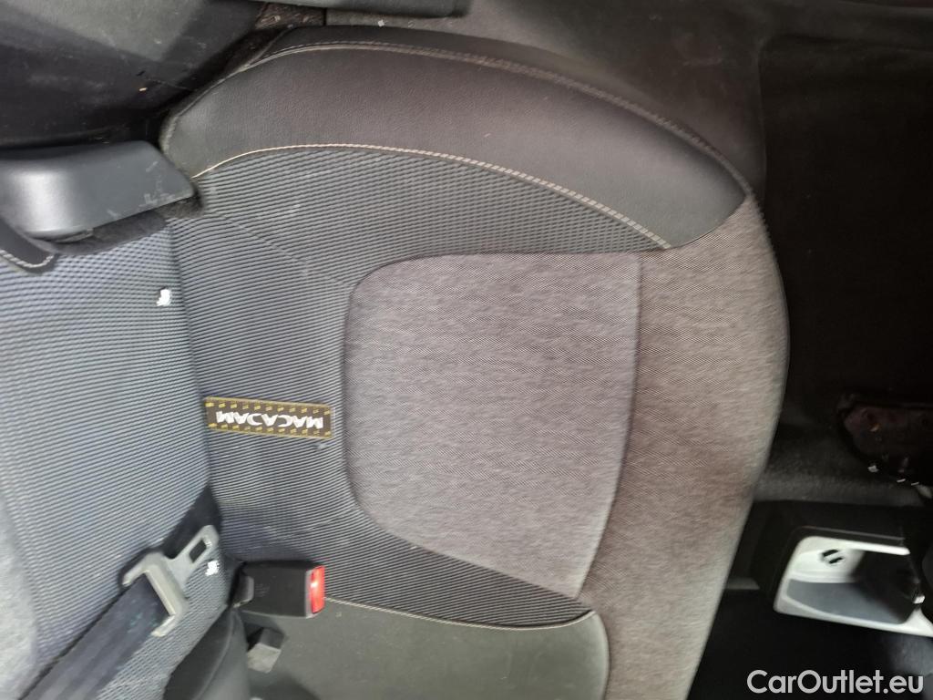  Renault  Captur  Intens 0.9 TCe 90CV BVM5 E6 #32