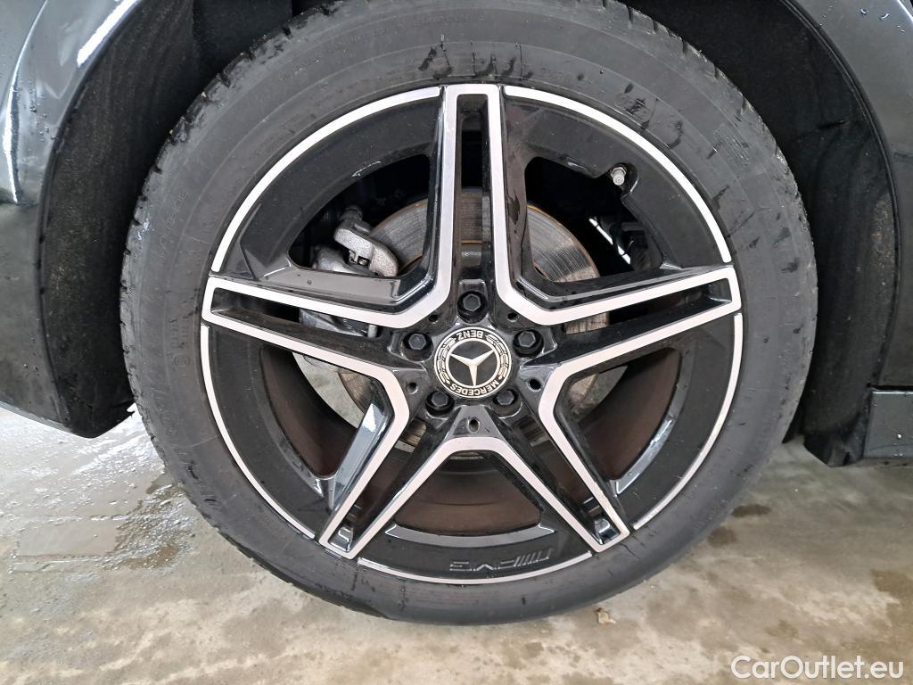  Mercedes  A-Klasse MERCEDES-BENZ Classe A Compact / 2018 / 5P / Berline A 200 AMG Line 7G-DCT #19