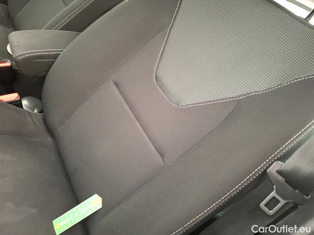  Renault  Clio  IV Business 0.9 TCe 90CV BVM5 E6 #18