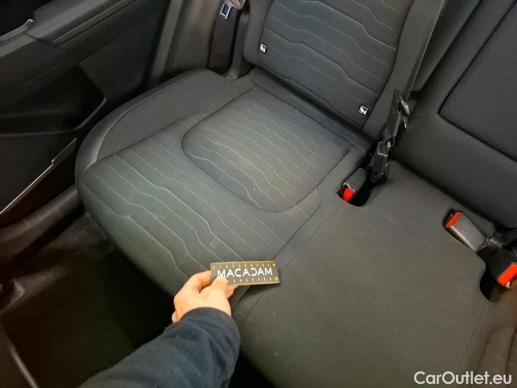  KIA  Sportage KIA  / 2021 / 5P / SUV 1.6 T-GDI 265 PHEV AUTO 4WD DESIGN #19