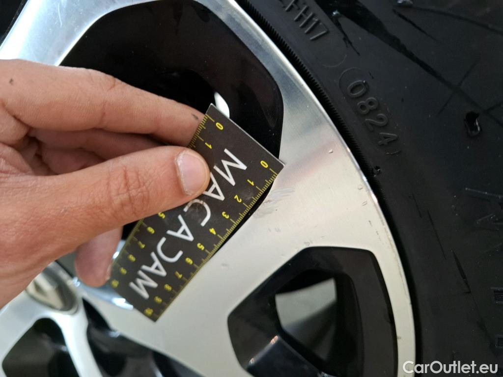  Renault  Captur  Intens 0.9 TCe 90CV BVM5 E6 #18