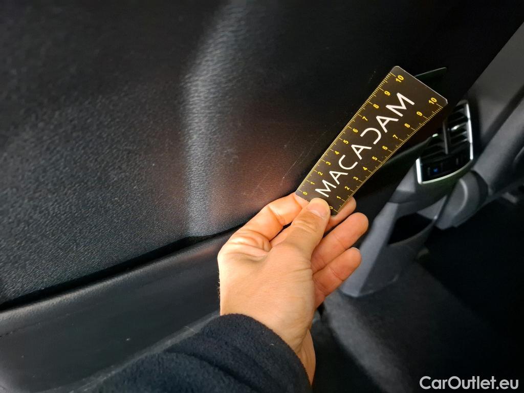  KIA  Sportage KIA  / 2021 / 5P / SUV 1.6 T-GDI 265 PHEV AUTO 4WD DESIGN #4