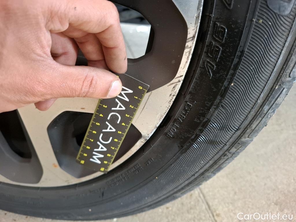  Renault  Captur  Intens 0.9 TCe 90CV BVM5 E6 #12