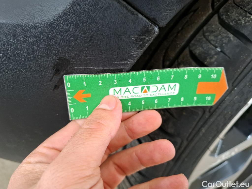  Renault  Captur  Intens 0.9 TCe 90CV BVM5 E6 #50