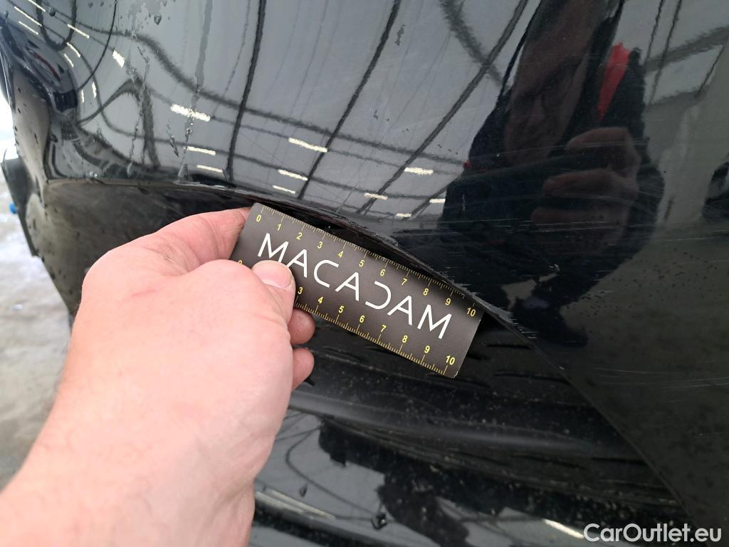  Mercedes  A-Klasse MERCEDES-BENZ Classe A Compact / 2018 / 5P / Berline A 200 AMG Line 7G-DCT #3