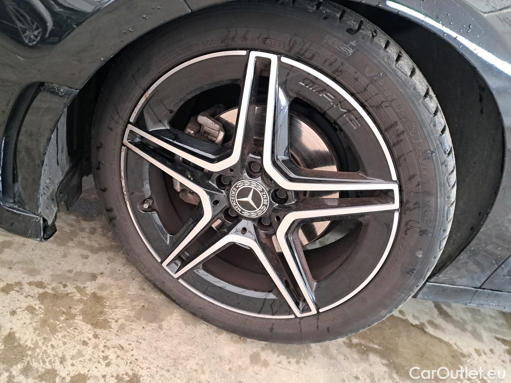  Mercedes  A-Klasse MERCEDES-BENZ Classe A Compact / 2018 / 5P / Berline A 200 AMG Line 7G-DCT #12