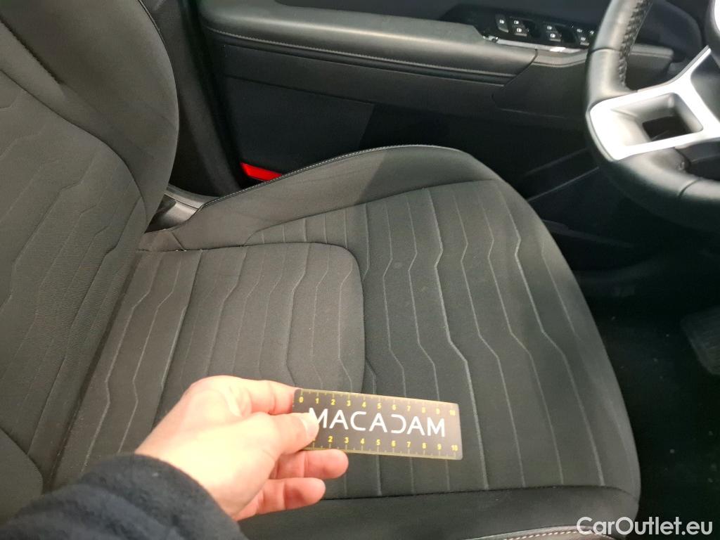  KIA  Sportage KIA  / 2021 / 5P / SUV 1.6 T-GDI 265 PHEV AUTO 4WD DESIGN #18