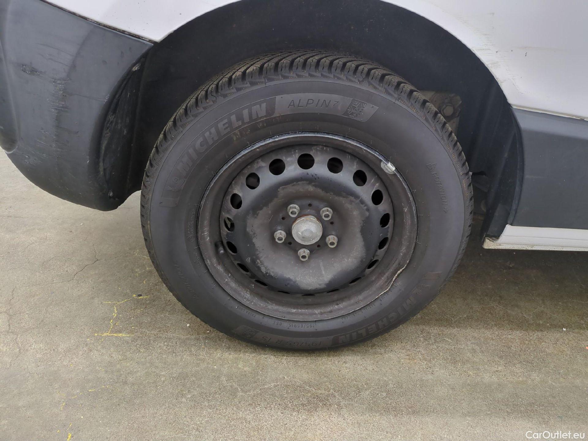  Renault  Kangoo  Express Maxi Extra (Série Spéciale) 1.5 #10