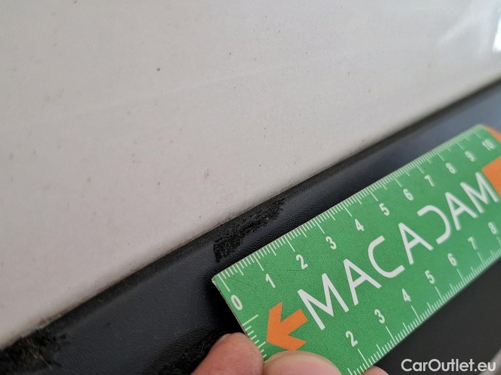  Citroen  Berlingo CITROEN  Van / 2018 / 4P / Fourgonnette Taille XL 950kg BlueHDi 100 S&S BVM Club #4