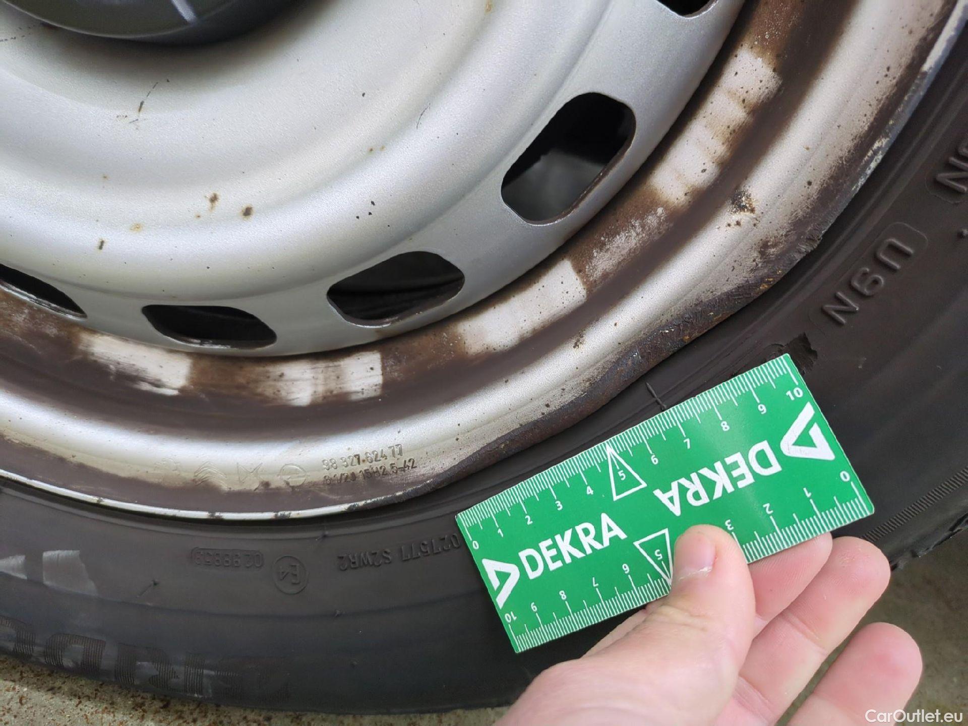  Citroen  Berlingo  Fourgon Club M 650 1.5 BlueHDi 75CV BVM5 E6dT #4