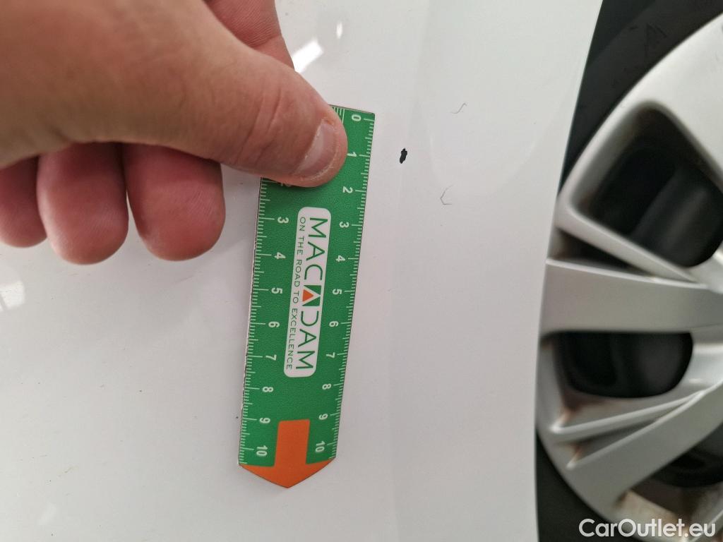  Peugeot  208  Affaire Premium Pack 1.5 HDi 100CV BVM5 E6dT #37