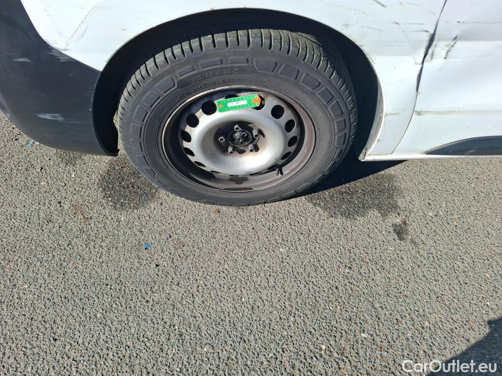  Citroen  Jumpy  Fourgon Club M 2.0 BlueHDi 120CV BVM6 E6dT #50