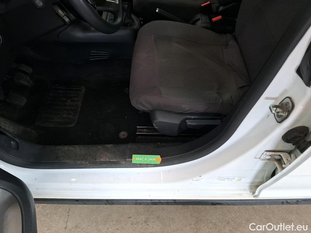  Citroen  C3  Société Feel 1.5 BlueHDI 100CV BVM5 E6dT #15