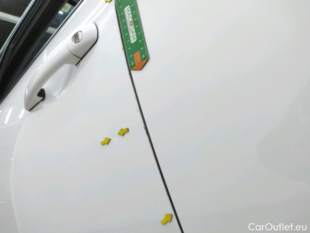  Peugeot  208  Affaire Premium Pack 1.5 HDi 100CV BVM5 E6dT #3