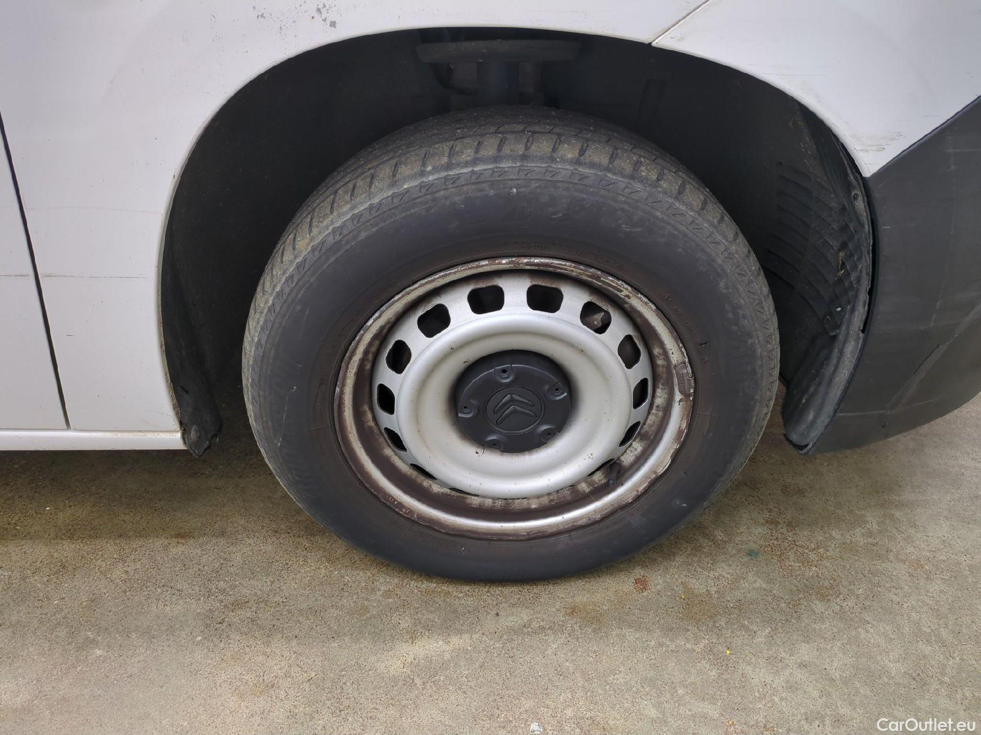  Citroen  Berlingo  Fourgon Club M 650 1.5 BlueHDi 75CV BVM5 E6dT #28