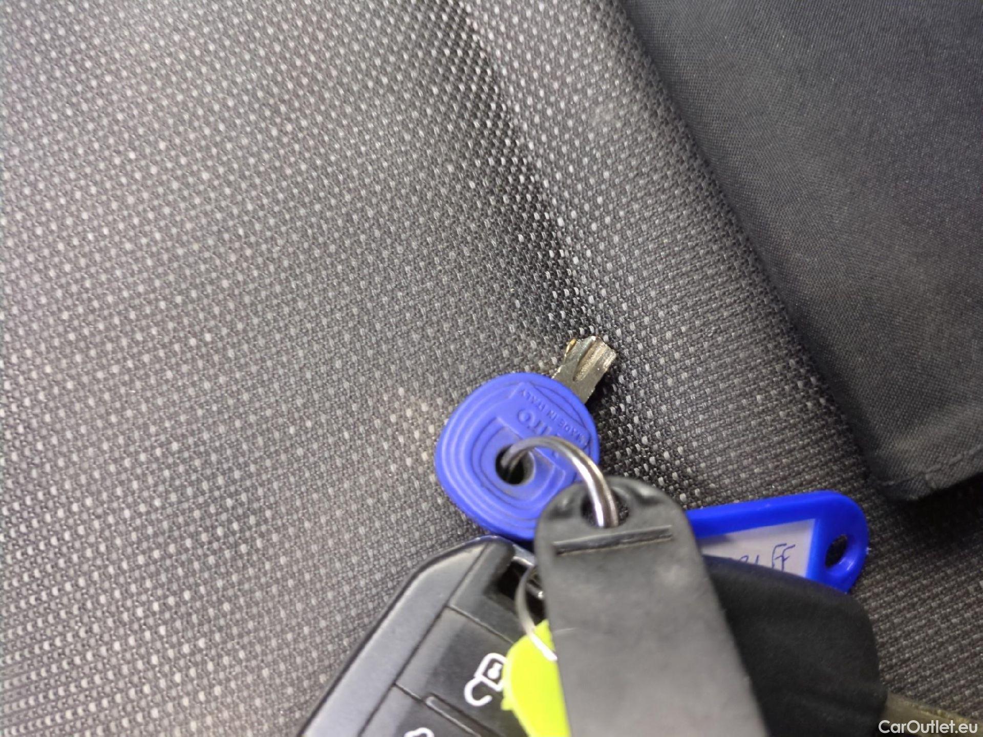  Citroen  Berlingo  Fourgon Club M 650 1.5 BlueHDi 75CV BVM5 E6dT #63