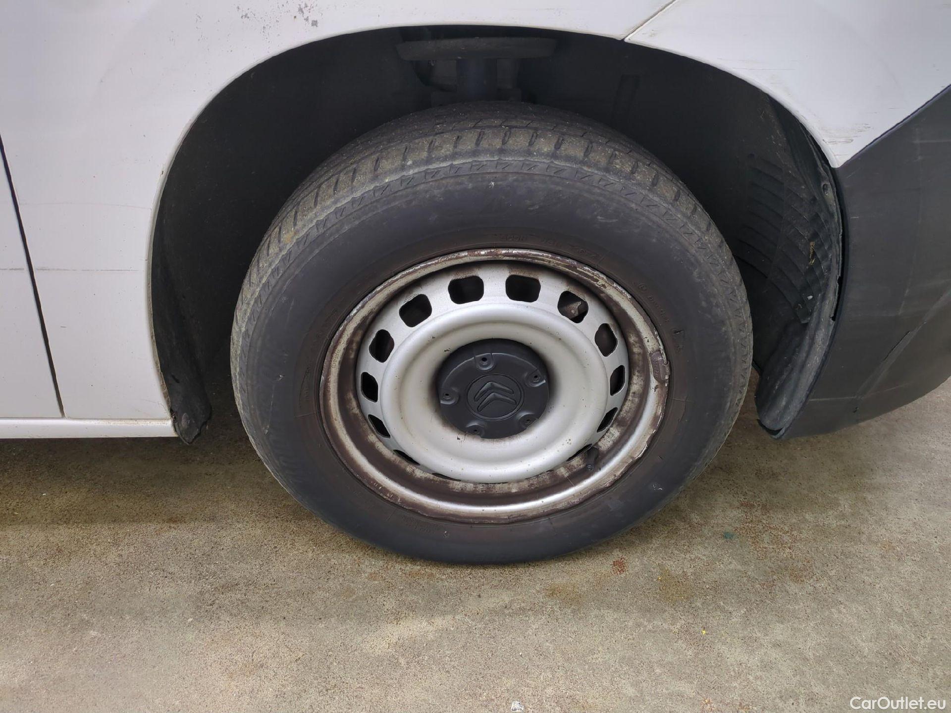  Citroen  Berlingo  Fourgon Club M 650 1.5 BlueHDi 75CV BVM5 E6dT #26