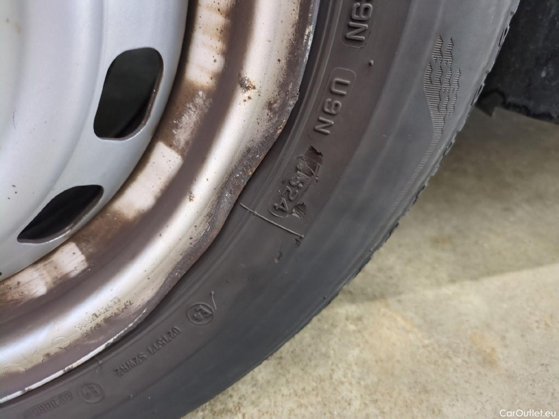  Citroen  Berlingo  Fourgon Club M 650 1.5 BlueHDi 75CV BVM5 E6dT #2