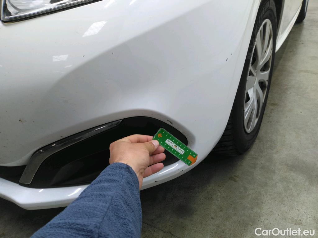  Peugeot  208  Affaire Premium Pack 1.5 HDi 100CV BVM5 E6dT #7