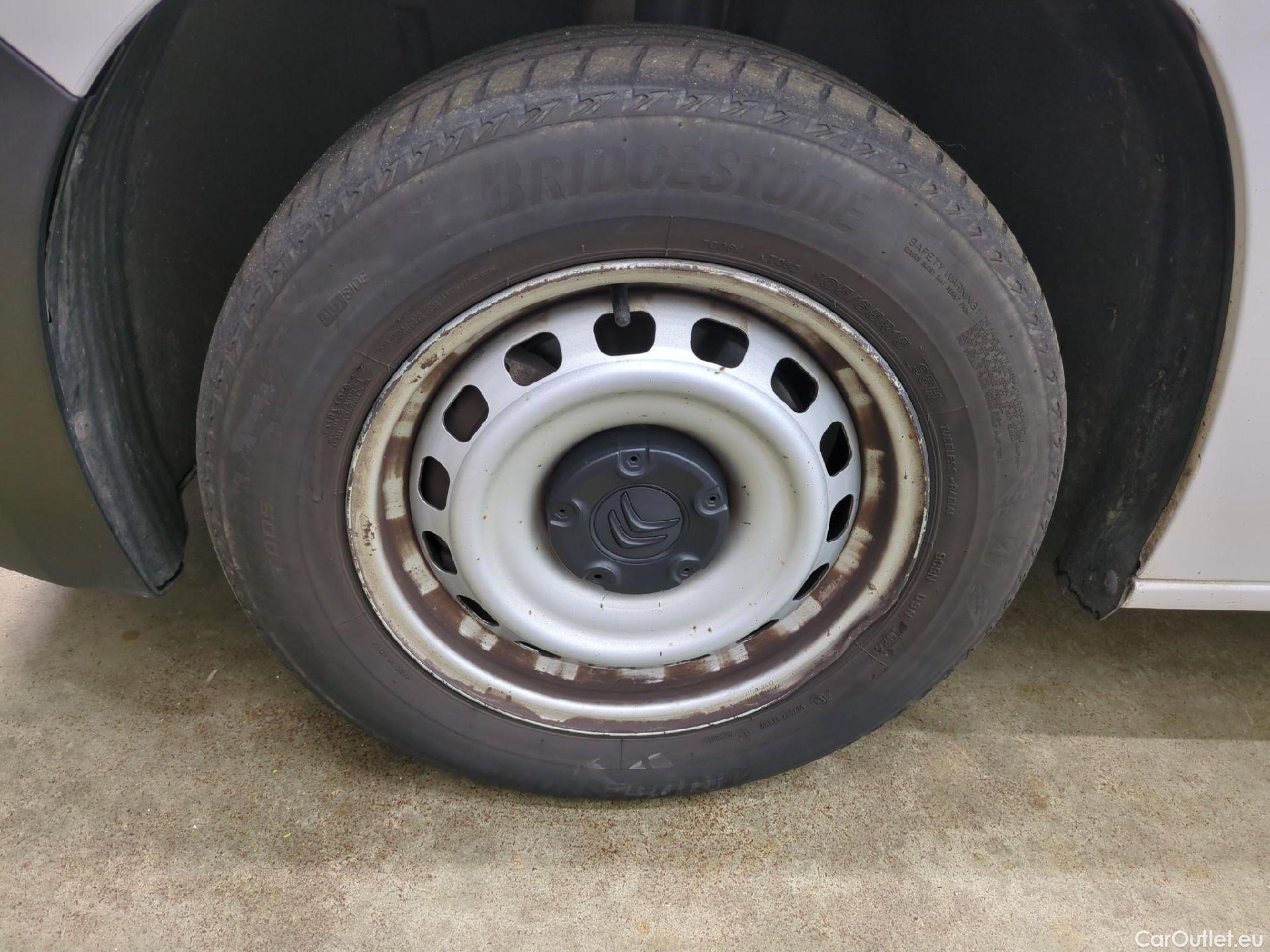  Citroen  Berlingo  Fourgon Club M 650 1.5 BlueHDi 75CV BVM5 E6dT #1