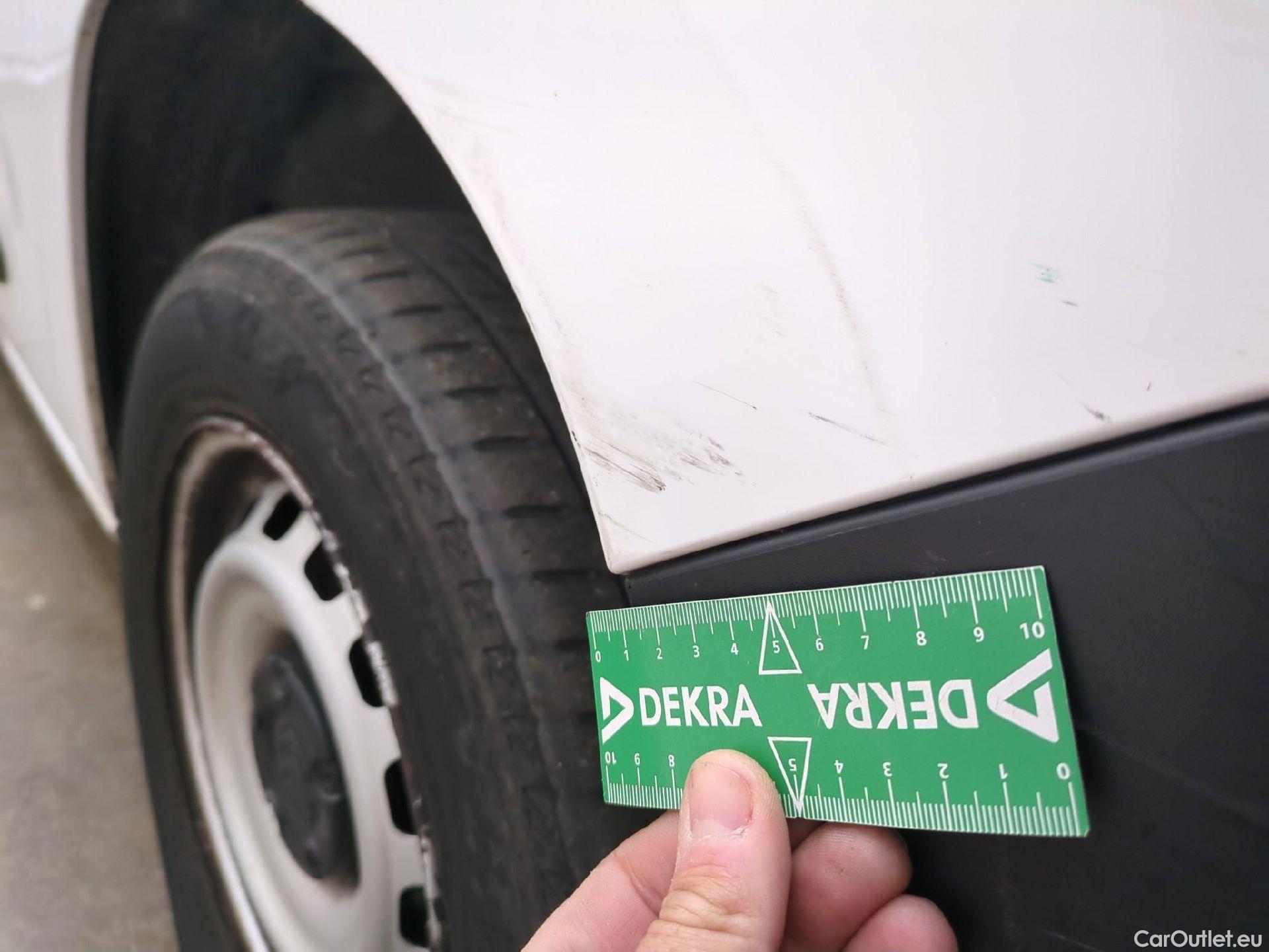  Citroen  Berlingo  Fourgon Club M 650 1.5 BlueHDi 75CV BVM5 E6dT #37