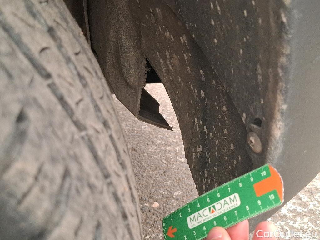  Renault  Master  III Fourgon L2H2 3 5 Grand Confort dCi 130CV BVM6 E6 #64